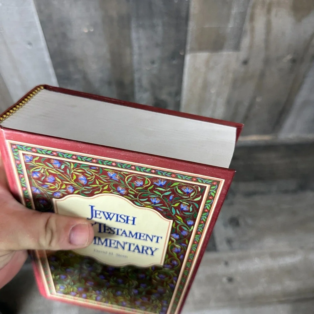 The Jewish New Testament Commentary by David H. Stern (1992, hardcover, 960 pp)